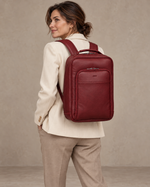 ALONE 1025 bordo suni deri laptop sırt çantası, sırtta taşınırken
